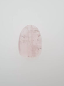 Rozenkwarts vrije vorm 1 cabochon 26,5×19,5×7,9mm
