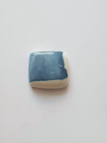 Blauwe opaal vierkant cabochon 26×24,8×7,6mm