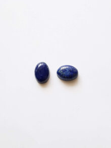 Lapis lazuli ovaal cabochon 14x10x5,6mm per stuk