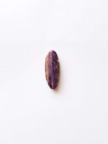 Charoiet ovaal 1 cabochon 26,2×10,6×5,7mm