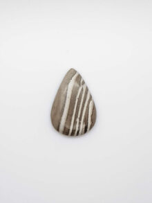 Flint (Vuursteen) druppel  cabochon 28,9×19,5×5,5mm
