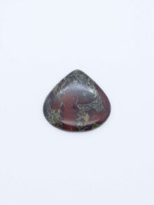 Drakenbloed druppel cabochon 26,6×24,7×5,1mm