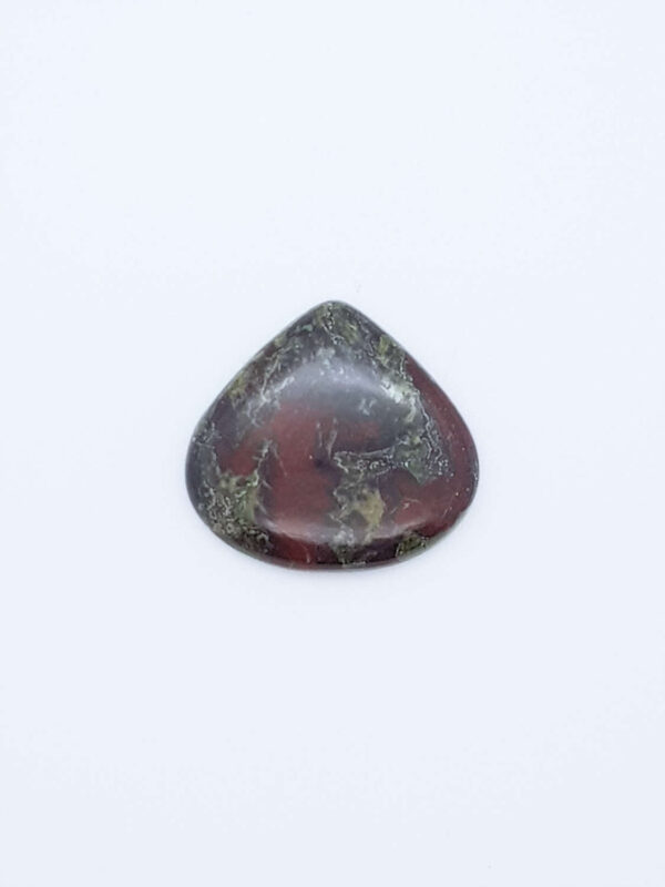 Drakenbloed druppel cabochon 26,6x24,7x5,1mm