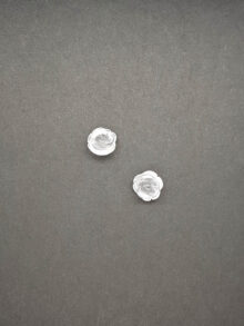 Bergkristal rozenknopje kraal 12x12x9mm per stuk