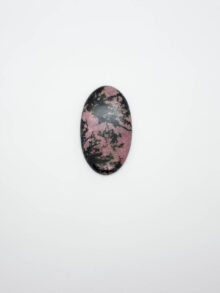 Rhodoniet ovaal cabochon 48,5×28,2×5,7mm