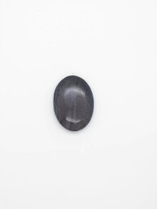 Labradoriet paars ovaal cabochon 27,6×17,9×7,2mm