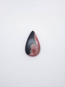 Rhodochrosiet met pyriet druppel cabochon 38,2×22,8x6mm
