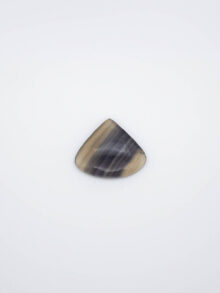 Fluoriet druppel cabochon 26×30,8×6,4mm