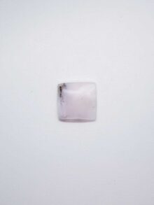 Roze opaal rechthoekig cabochon 22,8×22,9×4,1mm