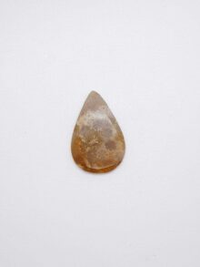 Fossiel koraal druppel cabochon 32,3x21x4,6mm