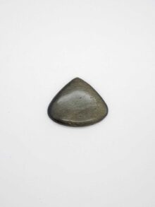 Goud obsidiaan druppel cabochon 29,8×36,1×6,5mm