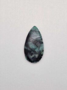 Smaragd druppel cabochon 44×23,7×5,8mm